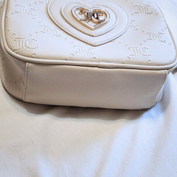 Juicy Couture White Camera Bag/Crossbody | Rhinestone Heart | Y2K & Coquette - Picture 6 of 14